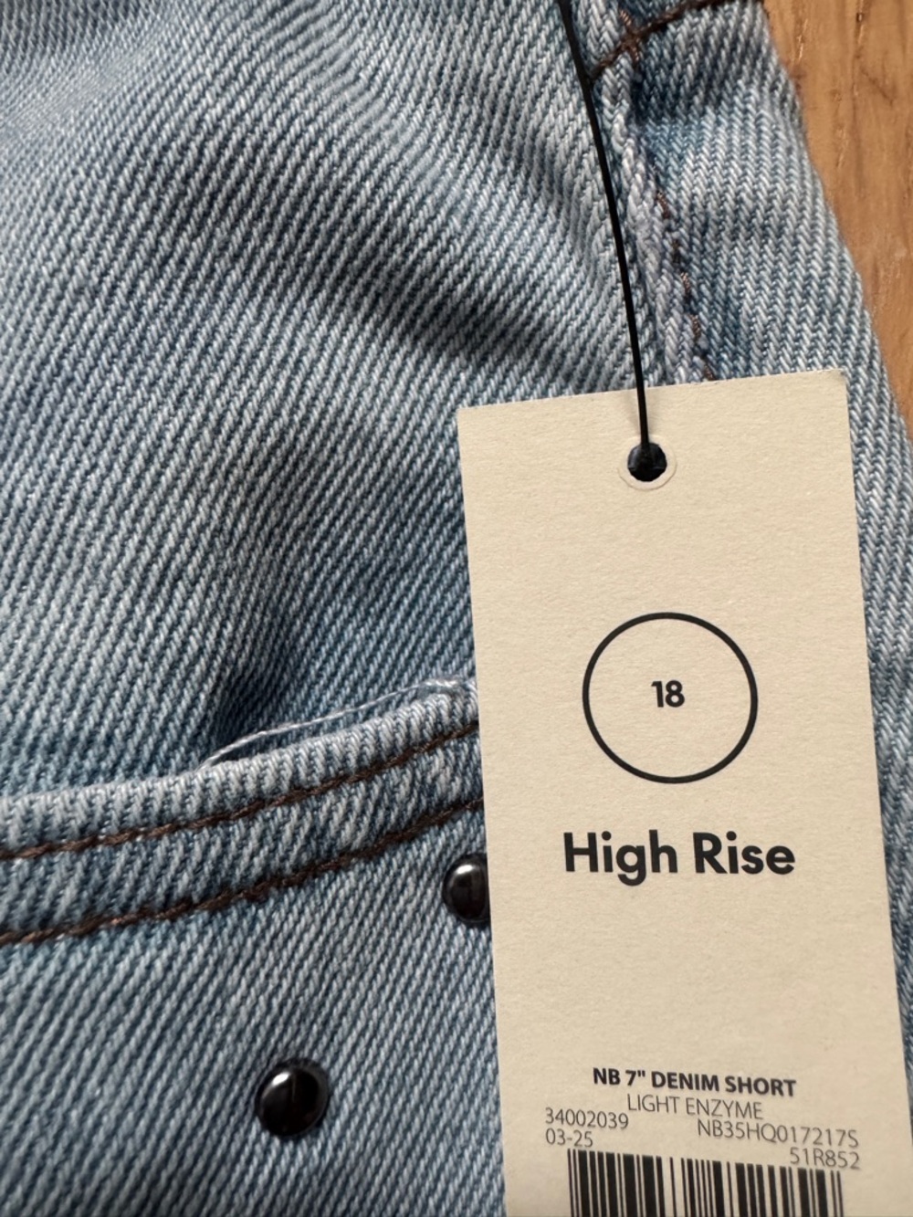 NWT Light Wash Denim High-Rise Shorts with Stud Details size 18 plus size - Picture 3 of 7